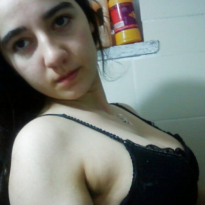 daring selfies set from smartphone, pussy and tits