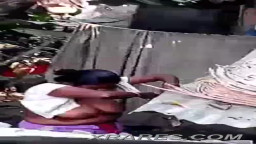 Desi Big Maid Nude Bath