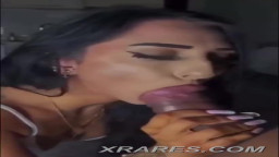 Hot latina bimbo sucks bbc