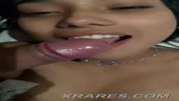 Chica sexy chupando verga