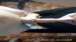 She leaves everything on her side to give a good blowjob
