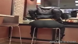 Ebony with a huge ass mooning for strangers
