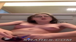 Hot nerdy girl cumming